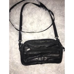 Vintage crossbody bag / fanny pack